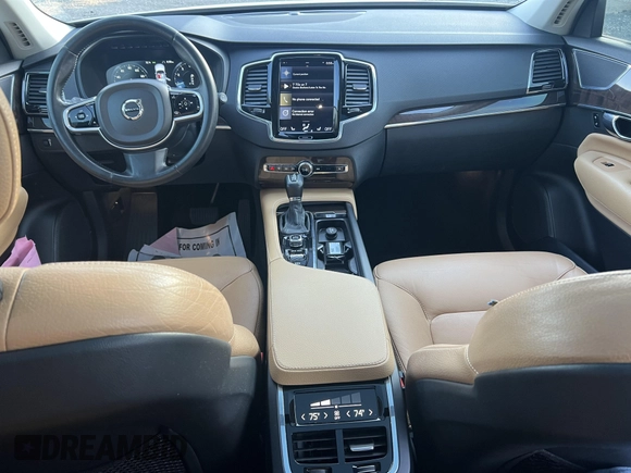2016 Volvo XC90 T6 Momentum z VIN YV4A22PKXG1078160, wystawiony jako IAAI lot #42280382 z przebiegiem 178 571 mil mil oraz . Historia ofert i sprzedaży dostępna na DreamBid. Obrazek 10.