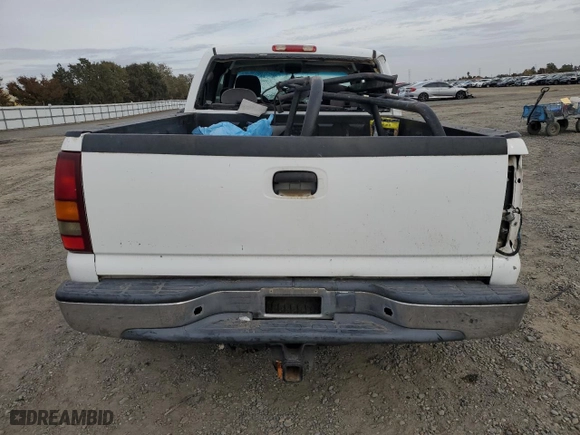 2005 GMC Sierra 1500 SLE with VIN 1GTEK19B95E134011, listed as a Copart auction lot 78739334 with 174,765 mi miles and Salvage Title. Bid and sale history available at carsss.com. Image 6.