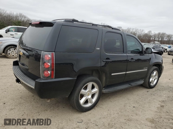 2014 Chevrolet Tahoe LTZ z VIN 1GNSCCE04ER156563, wystawiony jako Copart lot #44647735 z przebiegiem 135 849 mil mil oraz Czysty tytuł • Clean title. Historia ofert i sprzedaży dostępna na DreamBid. Obrazek 3.