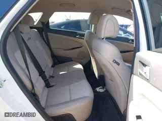 2017 Hyundai Tucson Value with VIN KM8J33A27HU438902, listed as a IAAI auction lot 41835502 with 84,885 mi miles. Bid and sale history available at carsss.com. Image 8.