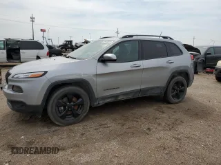 2015 Jeep Cherokee Latitude z VIN 1C4PJMCB9FW727658, wystawiony jako Copart lot #59436625 z przebiegiem 152 595 mil mil oraz Czysty tytuł • Clean title. Historia ofert i sprzedaży dostępna na DreamBid. Obrazek 1.