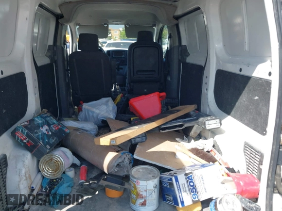 2019 Nissan NV200 S z VIN 3N6CM0KN4KK690564, wystawiony jako IAAI lot #41855046 z przebiegiem 137 969 mil mil oraz . Historia ofert i sprzedaży dostępna na DreamBid. Obrazek 8.