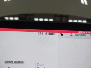 2022 Tesla Model Y Long Range z VIN 7SAYGDEE3NF358487, wystawiony jako IAAI lot #42036969 z przebiegiem 52 723 mil mil oraz . Historia ofert i sprzedaży dostępna na DreamBid. Obrazek 17.