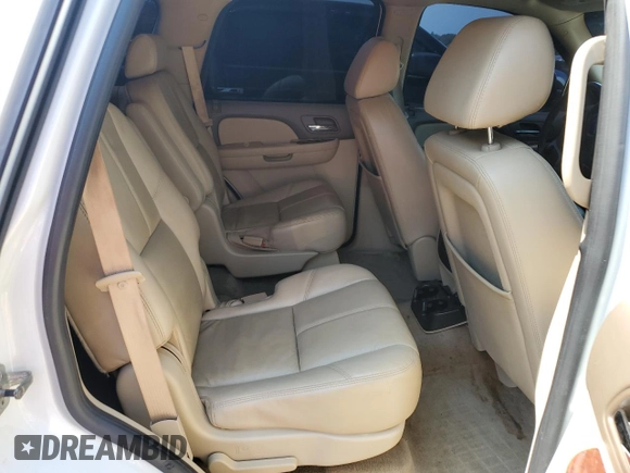 2009 GMC Yukon SLT w/4SA with VIN 1GKEC33309R214195, listed as a Copart auction lot 61430404 with 174,776 mi miles and Salvage Title. Bid and sale history available at carsss.com. Image 11.