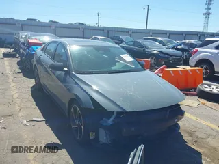 2023 Hyundai Elantra N Line z VIN KMHLR4AFXPU375874, wystawiony jako IAAI lot #41813523 z przebiegiem 59 060 mil mil oraz . Historia ofert i sprzedaży dostępna na DreamBid. Obrazek 1.
