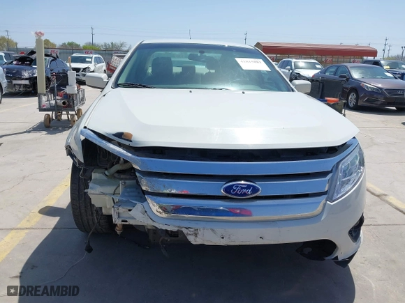 2012 Ford Fusion SE with VIN 3FAHP0HA8CR261558, listed as a IAAI auction lot 41815881 with 125,827 mi miles. Bid and sale history available at carsss.com. Image 13.