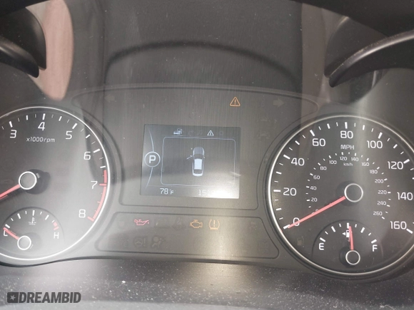 2016 Kia Optima EX with VIN 5XXGU4L38GG075652, listed as a IAAI auction lot 39544592 with 151,960 mi miles. Bid and sale history available at carsss.com. Image 7.