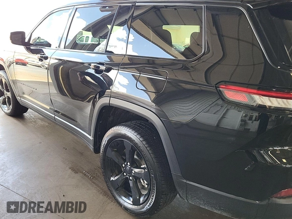2022 Jeep Grand Cherokee Altitude z VIN 1C4RJKAG5N8554168, wystawiony jako IAAI lot #42566100 z przebiegiem 49 208 mil mil oraz . Historia ofert i sprzedaży dostępna na DreamBid. Obrazek 21.