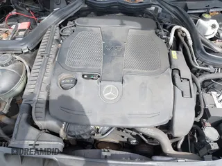 2013 Mercedes-Benz C 300 Sport with VIN WDDGF8AB1DA821545, listed as a IAAI auction lot 42116822 with 122,443 mi miles and . Bid and sale history available at carsss.com. Image 10.