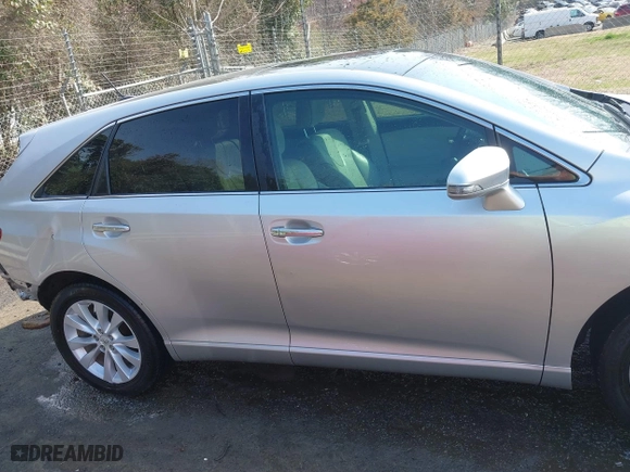 2013 Toyota Venza LE with VIN 4T3ZA3BB8DU080430, listed as a IAAI auction lot 41796127 with 226,403 mi miles. Bid and sale history available at carsss.com. Image 13.