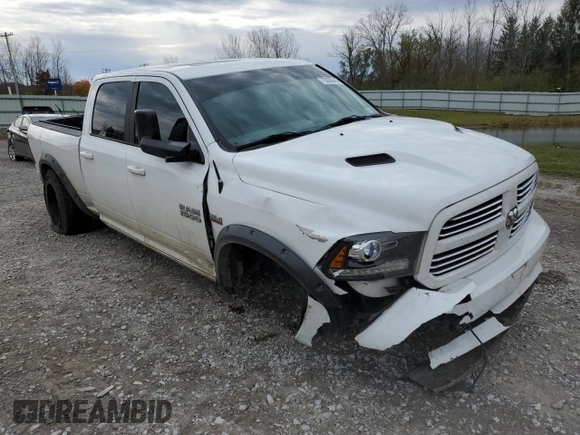 2017 Ram 1500 Sport z VIN 1C6RR7UT5HS844682, wystawiony jako Copart lot #75055643 z przebiegiem 99 992 mil mil oraz . Historia ofert i sprzedaży dostępna na DreamBid. Obrazek 4.