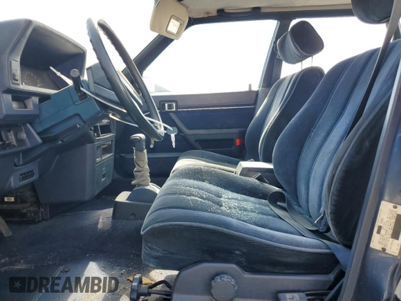 1986 Toyota Camry z VIN JT2SV16E6G0520922, wystawiony jako Copart lot #47146675 z przebiegiem 156 394 mil mil oraz Szkoda całkowita • Salvage title. Historia ofert i sprzedaży dostępna na DreamBid. Obrazek 7.