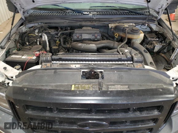 2007 Ford F-250 XL with VIN 1FTNF21587EA67193, listed as a Copart auction lot 86697654 with 196,359 mi miles and Salvage Title. Bid and sale history available at DreamBid. Image 11.