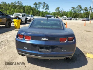 2011 Chevrolet Camaro 1LT z VIN 2G1FB1ED9B9130530, wystawiony jako Copart lot #52991295 z przebiegiem 166 222 mil mil oraz Szkoda całkowita • Salvage title. Historia ofert i sprzedaży dostępna na DreamBid. Obrazek 6.