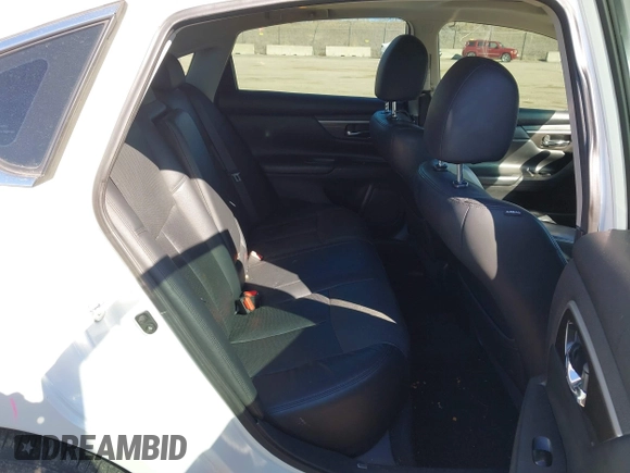 2014 Nissan Altima 2.5 with VIN 1N4AL3AP8EC407469, listed as a IAAI auction lot 41685709 with 106,295 mi miles. Bid and sale history available at carsss.com. Image 8.