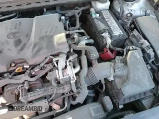 2020 Toyota Camry LE z VIN 4T1C11AK8LU351957, wystawiony jako Copart lot #86512345 z przebiegiem 83 646 mil mil oraz Szkoda całkowita • Salvage title. Historia ofert i sprzedaży dostępna na DreamBid. Obrazek 16.