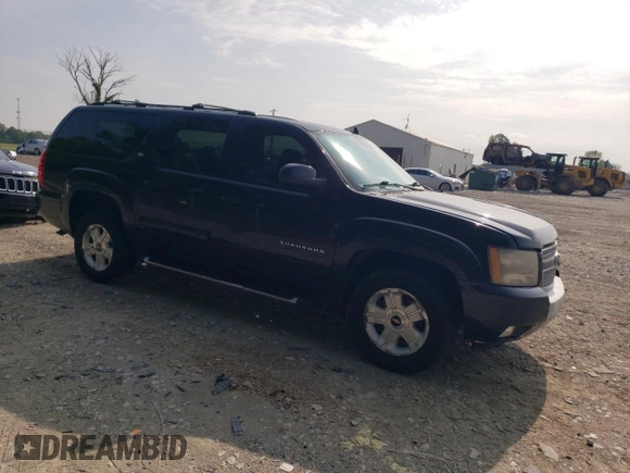 2011 Chevrolet Suburban LT z VIN 1GNSKJE31BR148448, wystawiony jako Copart lot #61057955 z przebiegiem 237 656 mil mil oraz Czysty tytuł • Clean title. Historia ofert i sprzedaży dostępna na DreamBid. Obrazek 4.