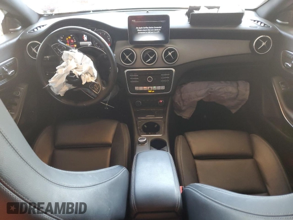 2019 Mercedes-Benz CLA 250 z VIN WDDSJ4GB0KN750546, wystawiony jako Copart lot #52394885 z przebiegiem 86 383 mil mil oraz Szkoda całkowita • Salvage title. Historia ofert i sprzedaży dostępna na DreamBid. Obrazek 8.