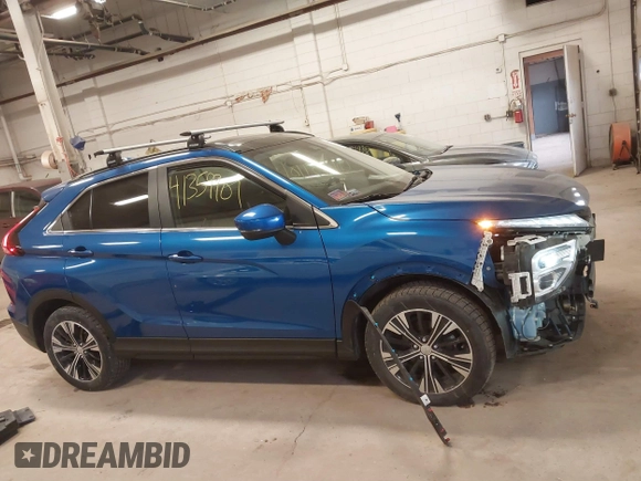 2022 Mitsubishi Eclipse Cross SE z VIN JA4ATWAAXNZ057521, wystawiony jako IAAI lot #41359901 z przebiegiem 60 227 mil mil oraz . Historia ofert i sprzedaży dostępna na DreamBid. Obrazek 13.