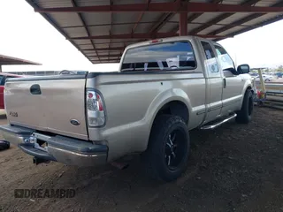 1999 Ford Super Duty F-250 XL with VIN 1FTNX20S3XED46555, listed as a IAAI auction lot 42074927 with 160,405 mi miles. Bid and sale history available at carsss.com. Image 4.