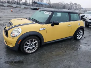2007 MINI Hardtop S with VIN WMWMF73527TT81307, listed as a Copart auction lot 84278234 with 117,206 mi miles and Salvage Title. Bid and sale history available at DreamBid. Image 1.