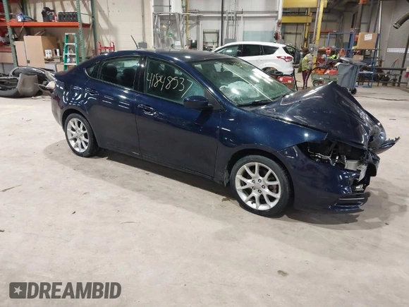 2014 Dodge Dart SXT z VIN 1C3CDFBB4ED743901, wystawiony jako IAAI lot #41848537 z przebiegiem 105 405 mil mil oraz . Historia ofert i sprzedaży dostępna na DreamBid. Obrazek 1.