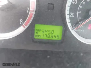 2007 Hyundai Azera GLS with VIN KMHFC46D27A222526, listed as a IAAI auction lot 41222828 with 178,845 mi miles. Bid and sale history available at carsss.com. Image 15.