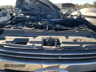 2017 Ford F-350 Lariat z VIN 1FT8W3DT5HEF45746, wystawiony jako Copart lot #76493074 z przebiegiem Nie podano mil oraz Nie do naprawy • Non repairable. Historia ofert i sprzedaży dostępna na DreamBid. Obrazek 11.
