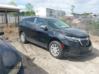 2024 Chevrolet Equinox LS z VIN 3GNAXHEG2RL209400, wystawiony jako IAAI lot #41963443 z przebiegiem 18 674 mil mil oraz . Historia ofert i sprzedaży dostępna na DreamBid. Obrazek 1.