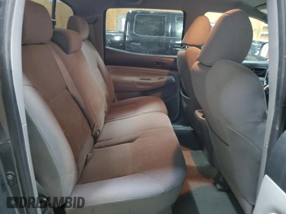 2009 Toyota Tacoma z VIN 3TMLU42NX9M035236, wystawiony jako Copart lot #60142975 z przebiegiem 245 612 mil mil oraz Czysty tytuł • Clean title. Historia ofert i sprzedaży dostępna na DreamBid. Obrazek 10.