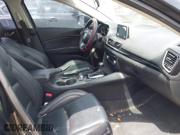 2014 Mazda 3 i Grand Touring z VIN JM1BM1M75E1151329, wystawiony jako IAAI lot #42248334 z przebiegiem 138 748 mil mil oraz . Historia ofert i sprzedaży dostępna na DreamBid. Obrazek 5.
