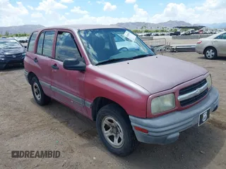 2000 Chevrolet Tracker with VIN 2CNBE13C7Y6956063, listed as a IAAI auction lot 42805919 with 176,684 mi miles and . Bid and sale history available at DreamBid. Image 1.