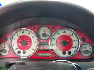 2002 Mazda MX-5 Miata Cloth z VIN JM1NB353020225252, wystawiony jako IAAI lot #42303820 z przebiegiem 194 549 mil mil oraz . Historia ofert i sprzedaży dostępna na DreamBid. Obrazek 7.