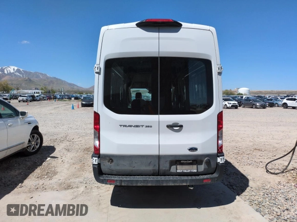 2023 Ford Transit Cargo z VIN 1FTBW3X84PKB21441, wystawiony jako Copart lot #54926995 z przebiegiem 56 038 mil mil oraz Szkoda całkowita • Salvage title. Historia ofert i sprzedaży dostępna na DreamBid. Obrazek 6.