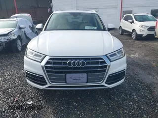 2018 Audi Q5 Premium Plus with VIN WA1BNAFY3J2006324, listed as a IAAI auction lot 41099767 with 52,332 mi miles. Bid and sale history available at carsss.com. Image 12.