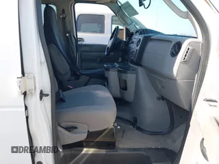 2014 Ford Econoline Passenger XL с VIN 1FBNE3BL0EDA97981, выставлен на аукционе IAAI как лот 42514502 с пробегом 359 801 миль миль и . История ставок и продаж доступна на DreamBid. Изображение 5.