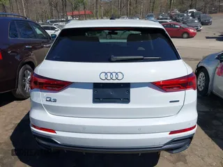 2022 Audi Q3 S line Premium Plus z VIN WA1EECF30N1126400, wystawiony jako IAAI lot #41822175 z przebiegiem 28 850 mil mil oraz . Historia ofert i sprzedaży dostępna na DreamBid. Obrazek 16.