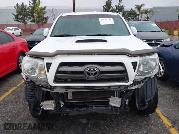 2009 Toyota Tacoma PreRunner with VIN 3TMJU62NX9M078106, listed as a IAAI auction lot 41768489 with 83,360 mi miles. Bid and sale history available at carsss.com. Image 12.