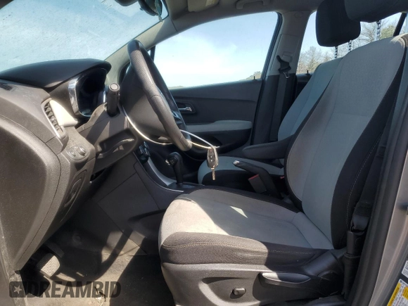 2020 Chevrolet Trax LS with VIN 3GNCJKSB3LL217061, listed as a Copart auction lot 54276875 with 45,201 mi miles and Clean title. Bid and sale history available at DreamBid. Image 7.