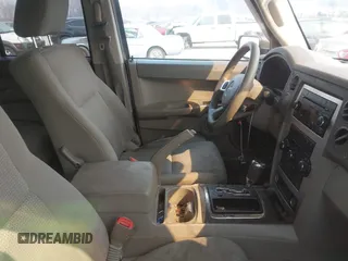 2008 Jeep Commander Sport с VIN 1J8HG48K88C191553, выставлен на аукционе IAAI как лот 41906354 с пробегом 218 143 миль миль и . История ставок и продаж доступна на DreamBid. Изображение 5.