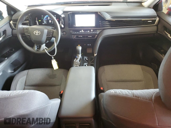 2025 Toyota Camry LE z VIN 4T1DAACK4SU006974, wystawiony jako Copart lot #60284235 z przebiegiem 177 mil mil oraz Czysty tytuł • Clean title. Historia ofert i sprzedaży dostępna na DreamBid. Obrazek 8.