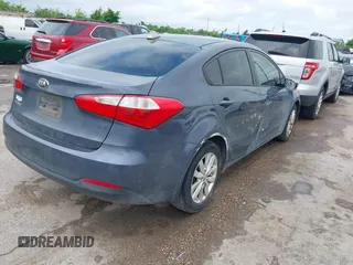 2014 Kia Forte LX with VIN KNAFX4A62E5221011, listed as a IAAI auction lot 42063598 with 187,649 mi miles. Bid and sale history available at carsss.com. Image 4.