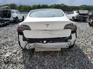 2023 Tesla Model 3 z VIN 5YJ3E1EA5PF544141, wystawiony jako Copart lot #56000435 z przebiegiem Nie podano mil oraz Szkoda całkowita • Salvage title. Historia ofert i sprzedaży dostępna na DreamBid. Obrazek 6.