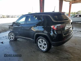 2024 Jeep Compass Sport with VIN 3C4NJDAN6RT135066, listed as a Copart auction lot 42750925 with 5,284 mi miles and Salvage Title. Bid and sale history available at carsss.com. Image 2.