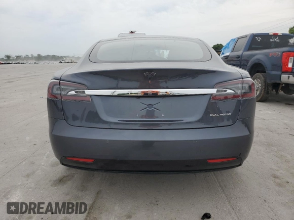 2020 Tesla Model S Long Range with VIN 5YJSA1E22LF351472, listed as a Copart auction lot 56195695 with 76,311 mi miles and Salvage title. Bid and sale history available at DreamBid. Image 6.