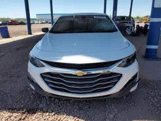 2019 Chevrolet Malibu LS z VIN 1G1ZB5ST2KF130120, wystawiony jako Copart lot #56355915 z przebiegiem 104 787 mil mil oraz Szkoda całkowita • Salvage title. Historia ofert i sprzedaży dostępna na DreamBid. Obrazek 5.