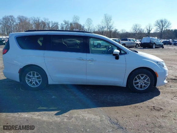 2021 Chrysler Voyager LXI with VIN 2C4RC1DG1MR534597, listed as a IAAI auction lot 41527294 with NaN miles. Bid and sale history available at carsss.com. Image 13.