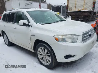 2009 Toyota Highlander Hybrid with VIN JTEEW41A992037404, listed as a IAAI auction lot 41434265 with 197,608 mi miles. Bid and sale history available at carsss.com. Image 1.
