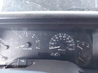 2001 Jeep Cherokee Sport с VIN 1J4FT48S01L581315, выставлен на аукционе IAAI как лот 40392021 с пробегом Не указан миль и . История ставок и продаж доступна на DreamBid. Изображение 7.