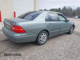 2001 Lexus LS 430 z VIN JTHBN30F210022498, wystawiony jako IAAI lot #41587686 z przebiegiem 197 562 mil mil oraz . Historia ofert i sprzedaży dostępna na DreamBid. Obrazek 4.